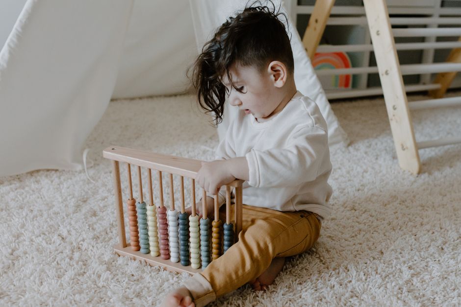 Chambre Montessori pour bébé : aménager une petite chambre