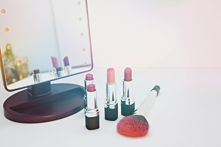 Coin coiffeuse avec miroir lumineux pour ado fille