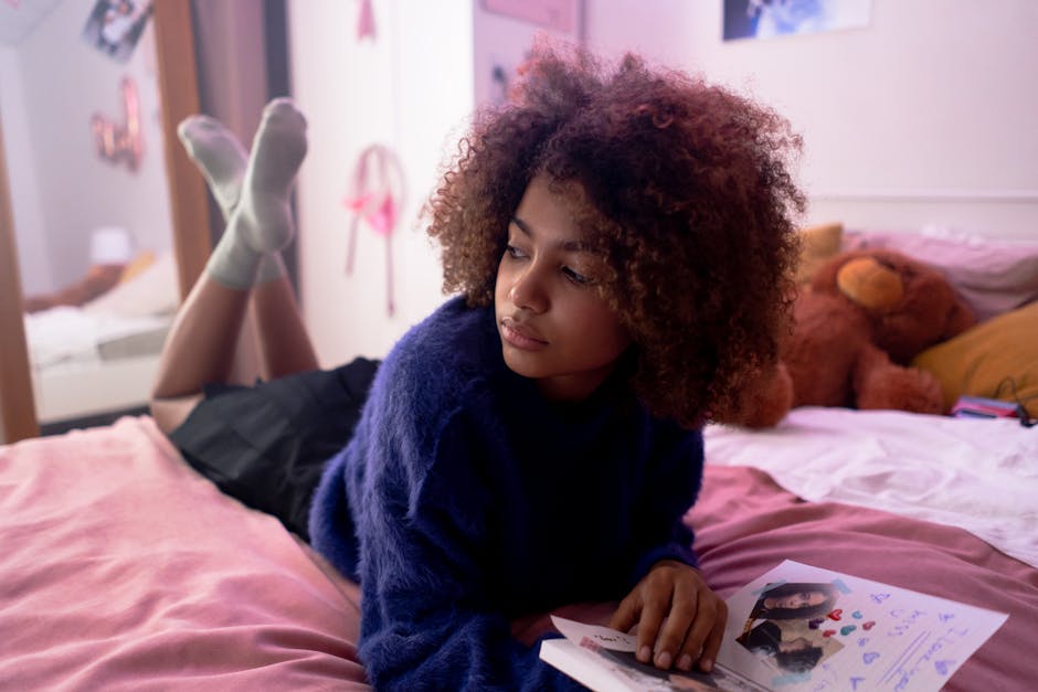 Déco cocooning dans une petite chambre d'ado fille